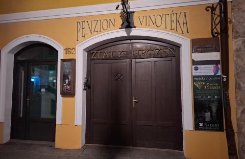 Kromeriz House | Penzion a Vinoteka Hrozen