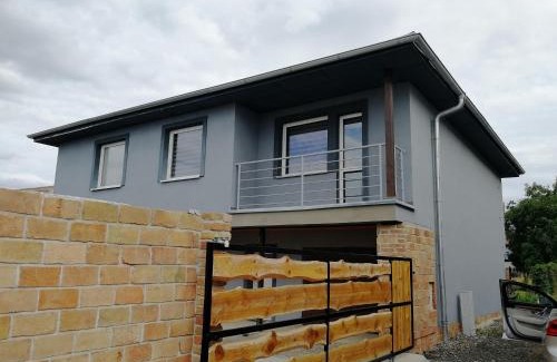 Velke Bilovice Apartment | Penzion Bílovice