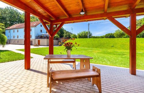 Morasice House | Penzion Bačalský mlýn