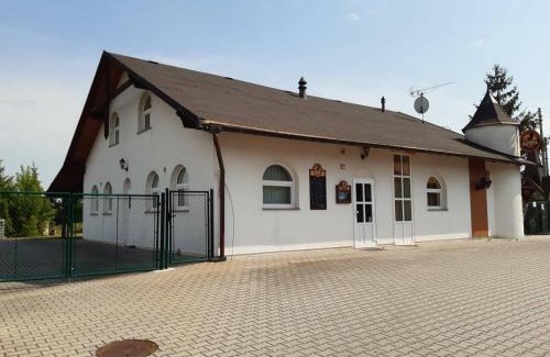 Kolin 2 House | Penzion Cerhenice