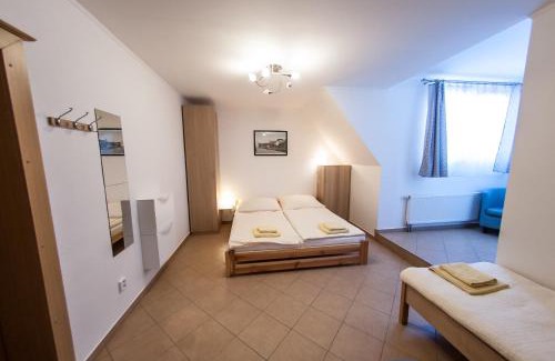 Znojmo House | Penzion Eden