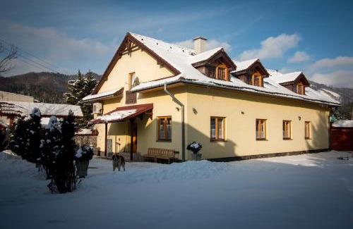 Liptovska Osada House | Penzion HACIENDA