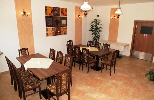Lednice House | Penzion Harmonie