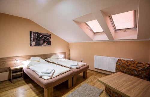 Hluk House | Penzion Hluk