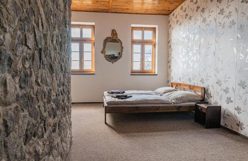 Teplice House | Penzion hrad Doubravka