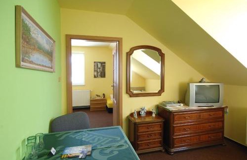 Hradec House | PENZION HRADEC