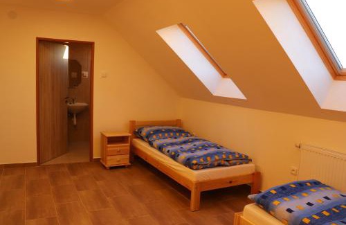 Hokovce House | Penzion - Peri