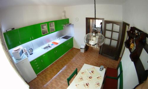 Kremnica Apartment | Penzion pod vejmutovym lesom