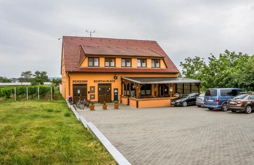 Sakvice House | Penzion s restaurací na Furhaple