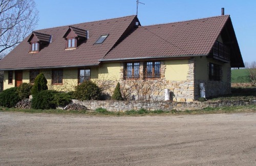 Louka House | Penzion Samota