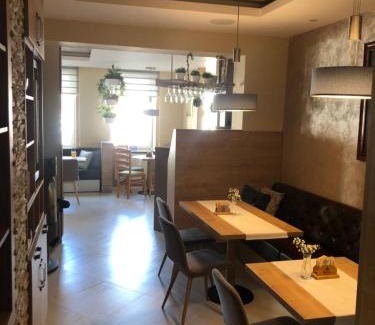 Lanzhot House | Penzion Toscana