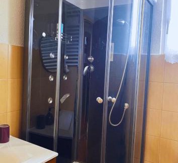 Ostrov Apartment | Penzion U Hájčusů