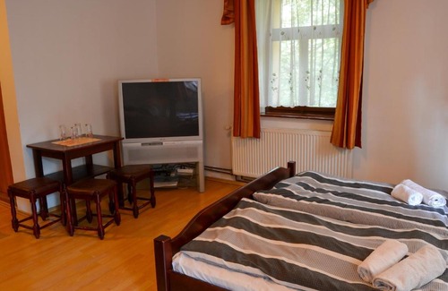 Rumburk House | Penzion U parku