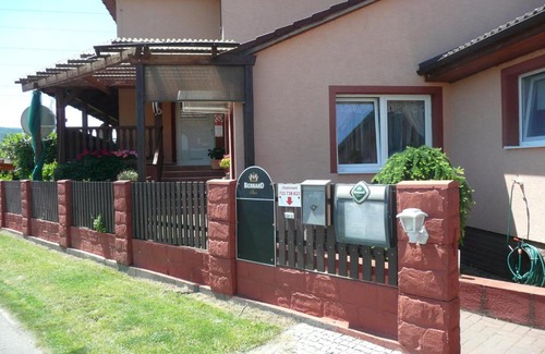 Dobrichovice House | Penzion U Tulaka