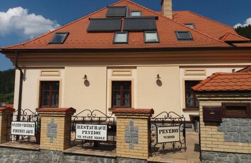 Vlastejovice House | Penzion Ve Staré škole