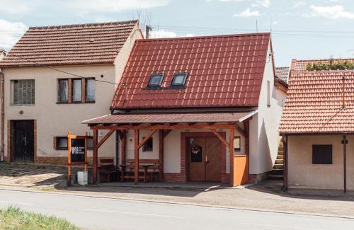 Velke Bilovice Apartment | Penzion Vinařství W18