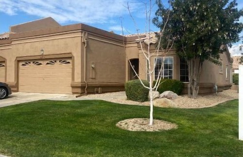 Westbrook Village House | Peoria Arizona 2 bedroom, 2 Bath 55+age minimum.