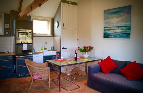 Preston Cottage | Peper is a cosy cottage in the heart of rural Kent. Converted stables.