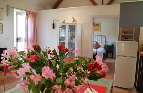 Preston Cottage | Peper is a cosy cottage in the heart of rural Kent. Converted stables.