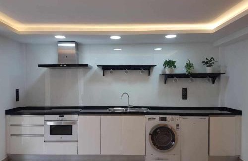 Torremolinos City Centre Apartment | Pepes Home 3 habitaciones & parking gratis