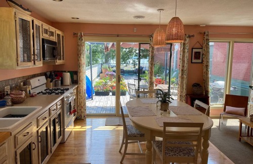 Pepin Apartment | Pepin Marina Retreat: Cottage Apartment with Deck