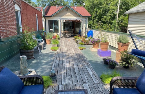 Pepin Apartment | Pepin Marina Retreat: Cottage Apartment with Deck