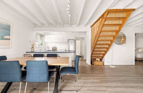 City Of Busselton House | Pepper Cottage - walk to town