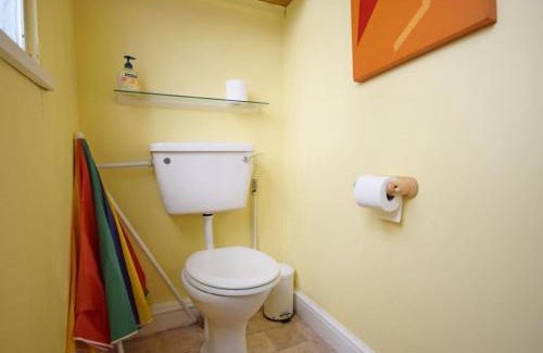 Compton House | Pepper Pot Cottage