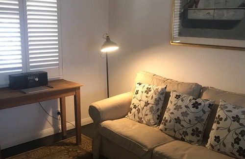Wongarbon Cottage | Peppercorn Cottage 2831 contemporary heritage located in a village of Dubbo