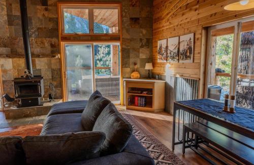 Springville House | Peppermint Falls Ranch