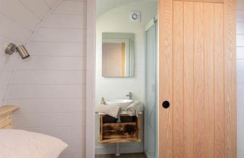 Hagwothingham Cabin | Pepperwood Pods