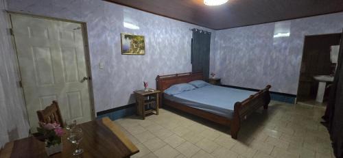 Managua House | Pequeña Havana