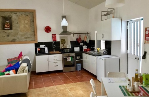 Tomar House | Pequena Graca