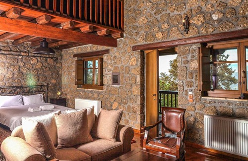 Mesaia Trikala Hotel | Pera Alonia Guest House
