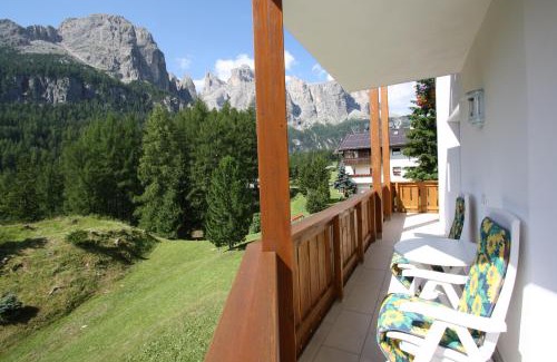 Colfosco Apartment | Pera Ciaslat