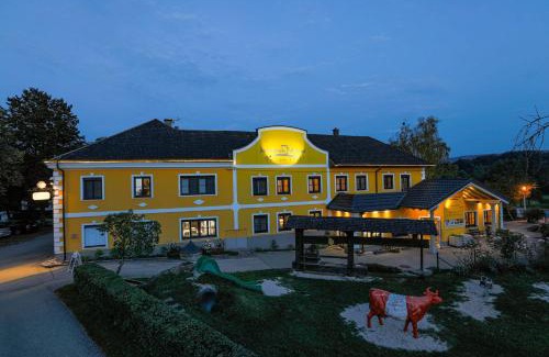 Neuhofen an der Ybbs House | Perbersdorfer Heuriger
