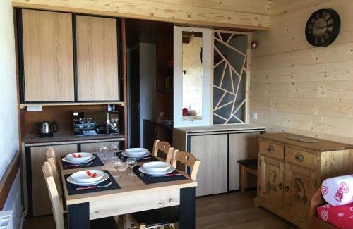 Murat-le-Quaire Apartment | Perce-neige