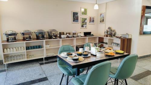 DLF Phase 3 Hotel | Perch Arbor Cyber City