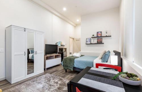 Fremont Apartment | Perch - Fremont Urban Studio