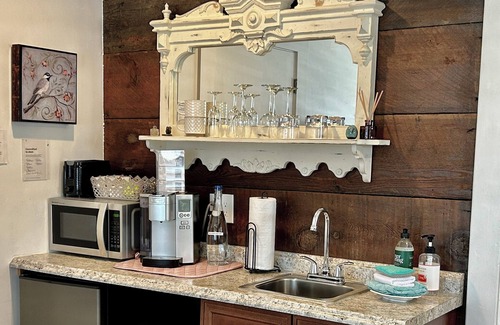 Paso Robles House | Perched on Pine: Endless Downtown Fun!