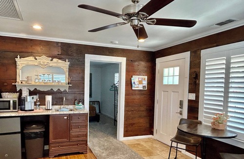 Paso Robles House | Perched on Pine: Endless Downtown Fun!