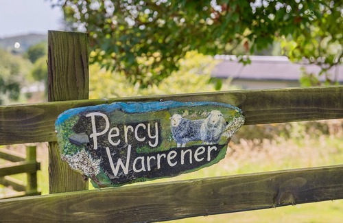 Windermere Cabin | Percy - a holiday Shepherds hut that sleeps 2 with an en-suite