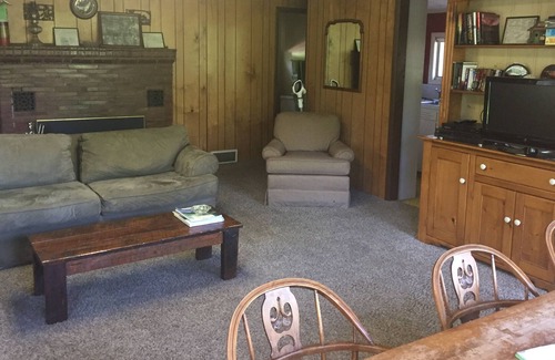 Baldwin Cabin | Pere Marquette River 'Green Cottage' -Fly's Only Section