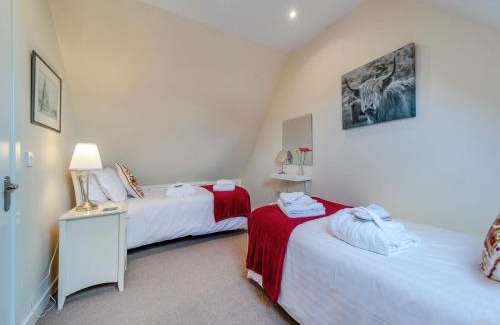 Fintry House | Peregrine Cottage