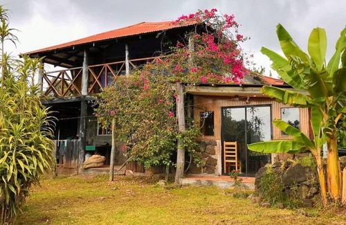 Hanga Roa Cabin | Peretei Agrohostel y Camping, Ubicado en la Tranquilidad del Campo de Rapa Nui