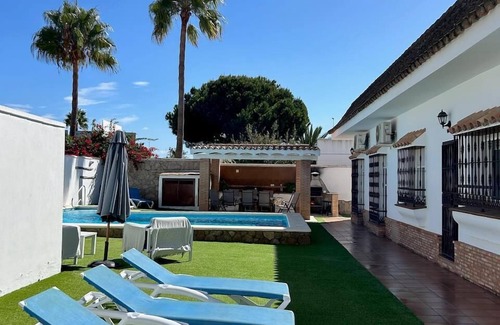 Chiclana de la Frontera Villa | Perfect Villa for family with options for children