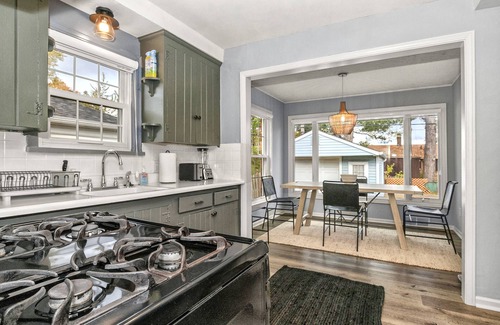 Dearborn House | Perfect 2 Bedroom Retreat | The River Home