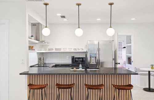 Oak Lawn House | Perfect 2 BR Uptown Dallas