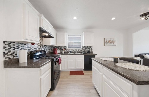 San Antonio House | Perfect 3 bedroom! Near Lackland AFB/Seaworld