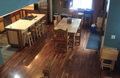 Luck Cabin | PERFECT & AFFORDABLE FAMILY REUNION PARADISE!